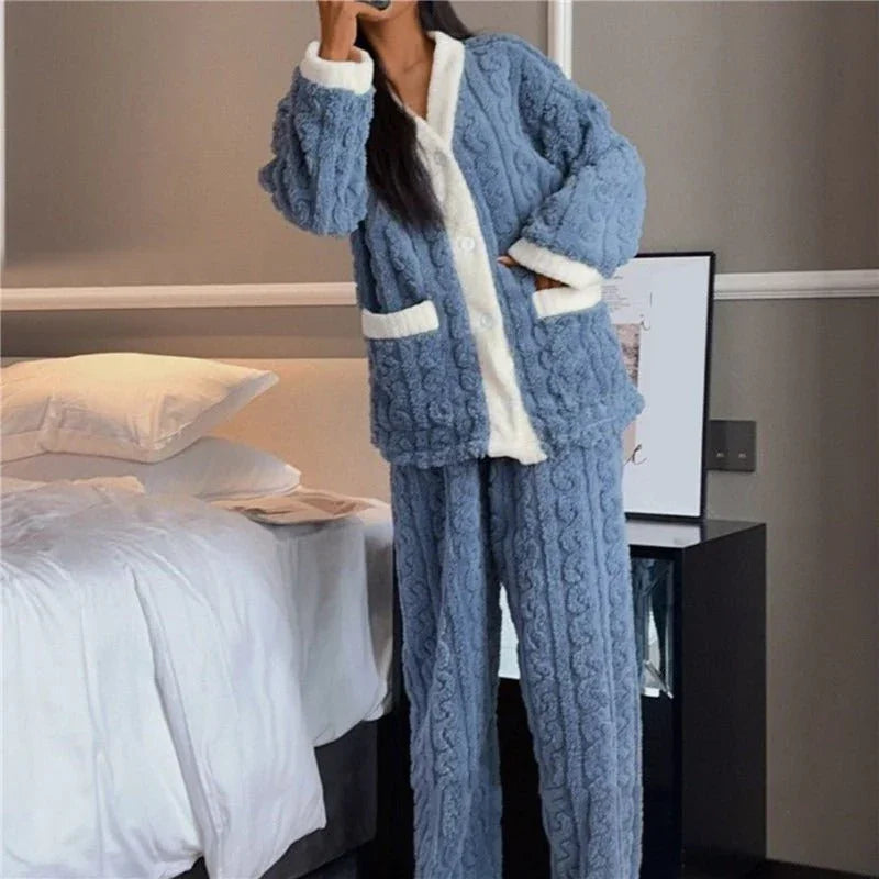 Ensemble Tweedy : Le Must-Have pour un Look Chic et Décontracté - Moonight Homewear5