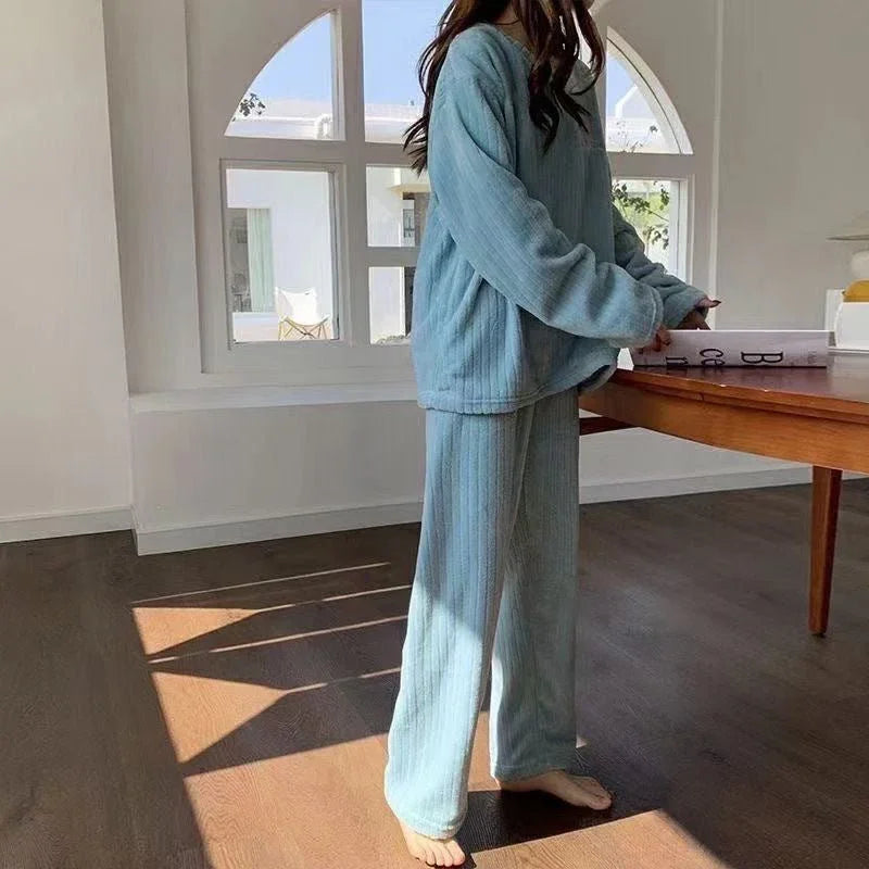 Ensemble pilou rayé : Douceur et confort absolu pour cocooning parfait - Moonight Homewear4