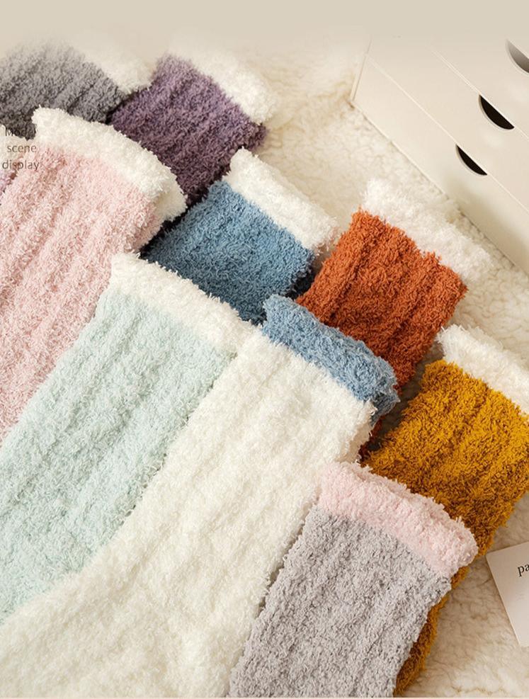 Chaussettes Fluffy ultra-douces : chaleur, confort et style - Moonight Homewear3