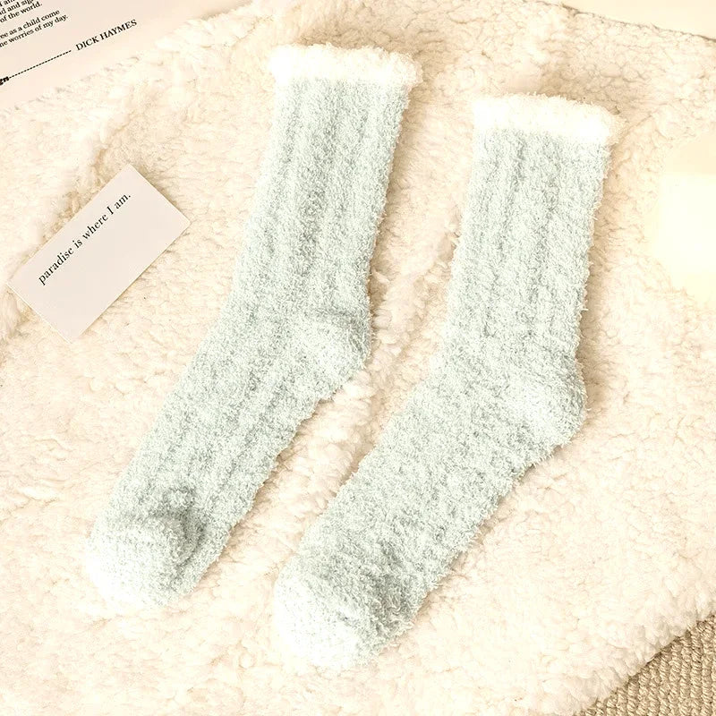 Chaussettes Fluffy ultra-douces : chaleur, confort et style - Moonight Homewear11